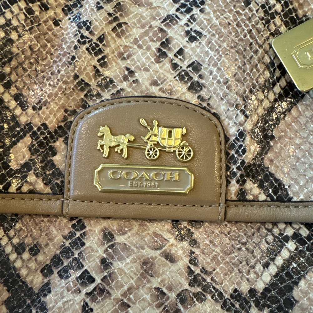 Authentic COACH Madison Flap Carryall #19638 Embossed‎ Python Leather + Wallet - Picture 3 of 16